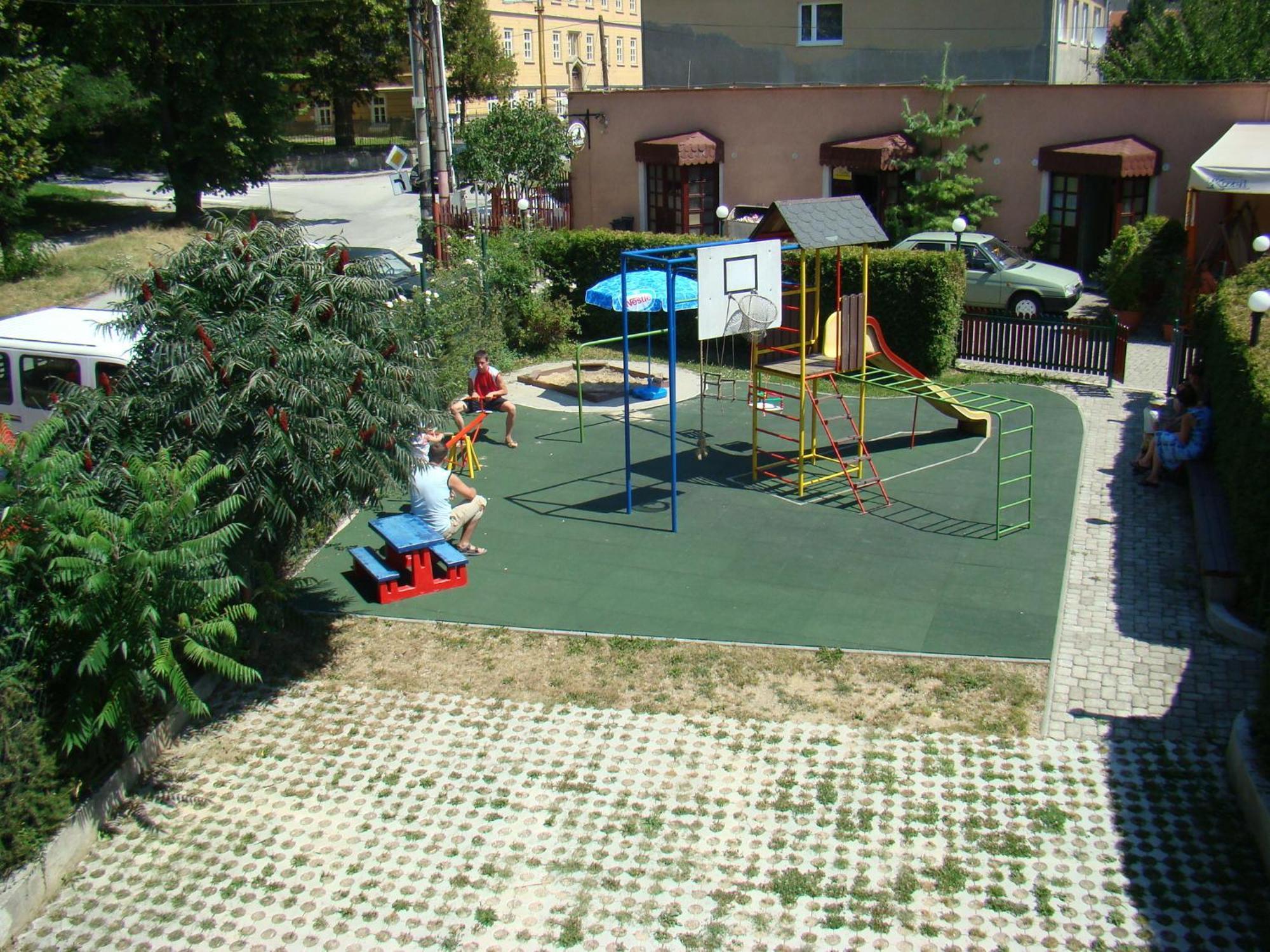 Penzion Areal Zamma Rožňava Bagian luar foto